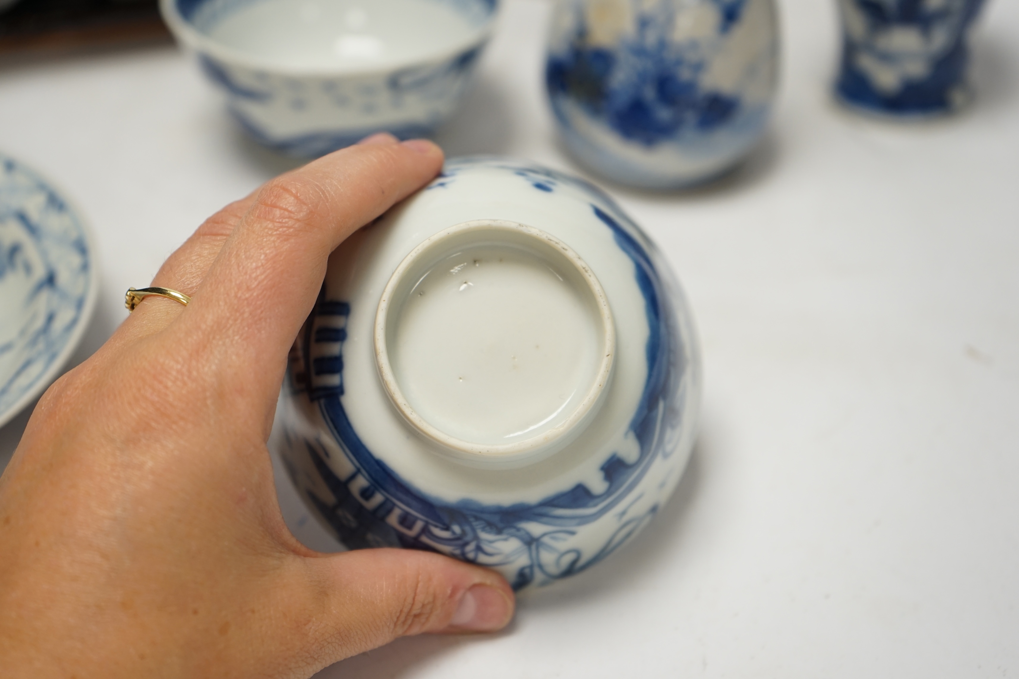 Chinese ceramics to include blue and white bowls and vases, largest 15cm wide. Condition - poor to fair